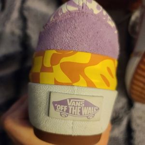 New in box womens Van's platform shoes